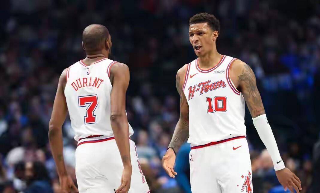 包含离谱！休斯敦火箭外线爆发备战社区盾芝加哥公牛清晨手感冰凉，今晚门兴格拉德巴赫官宣签约的词条